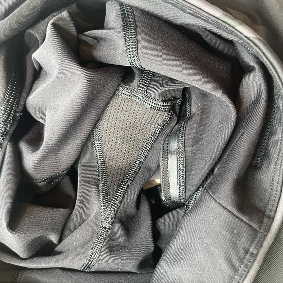 Athleta Matchpoint Camo Skort size S - Picture 5 of 13